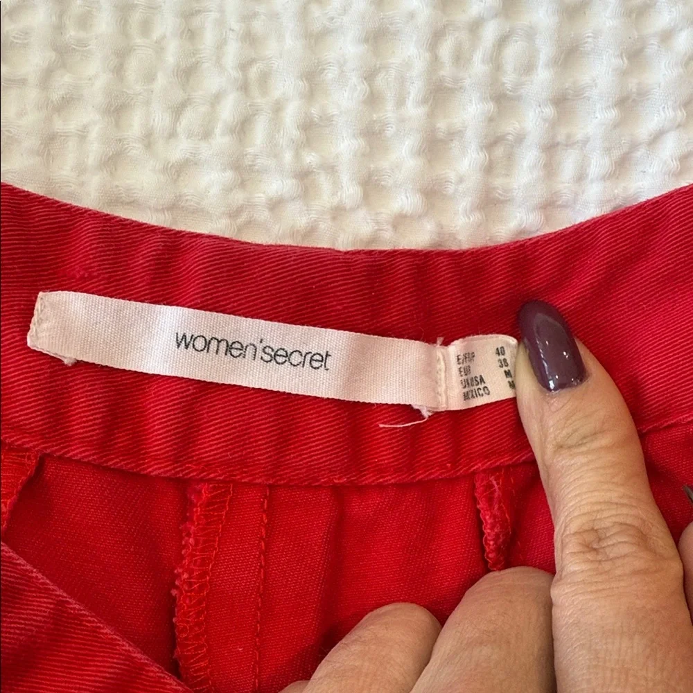 Classic Red Women's Bermuda Shorts